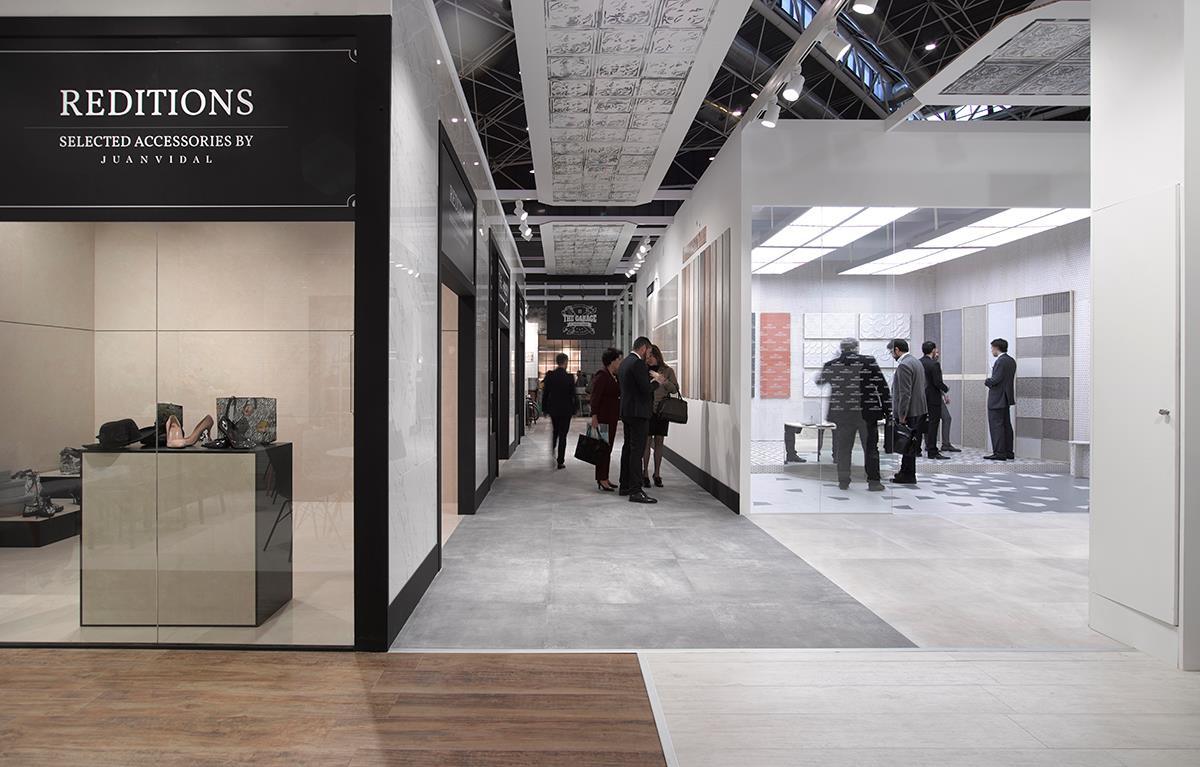Stand de la empresa de azulejos Peronda para la feria Cevisama de 2016, realizado por Robles Project Factory.
