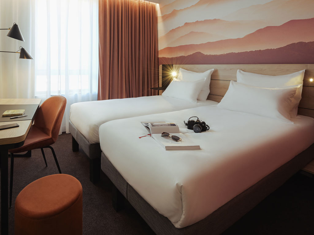 Remodelación del hotel Porte de Genève, de la cadena Novotel. Realizada por Robles Project Factory.