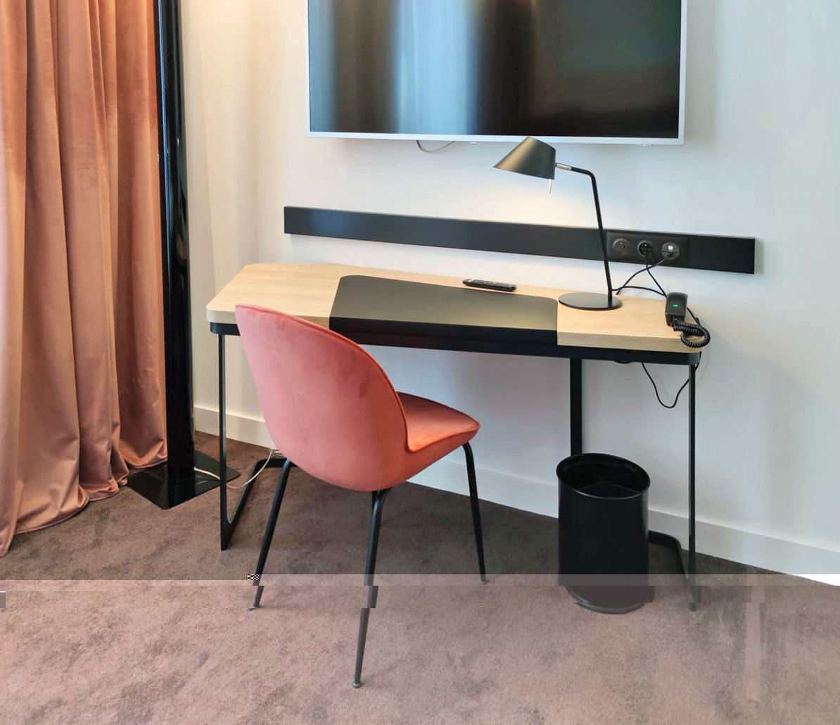 Remodelación del hotel Porte de Genève, de la cadena Novotel. Realizada por Robles Project Factory.