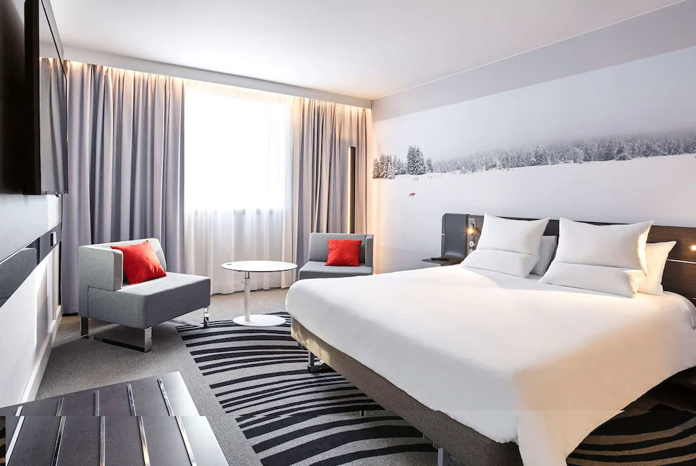 Remodelación del hotel Porte de Genève, de la cadena Novotel. Realizada por Robles Project Factory.