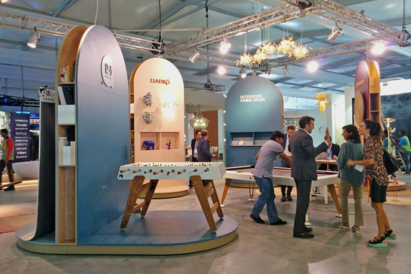Exposición de la marca Interiors from Spain en Dubai, realizada por Robles Project Factory
